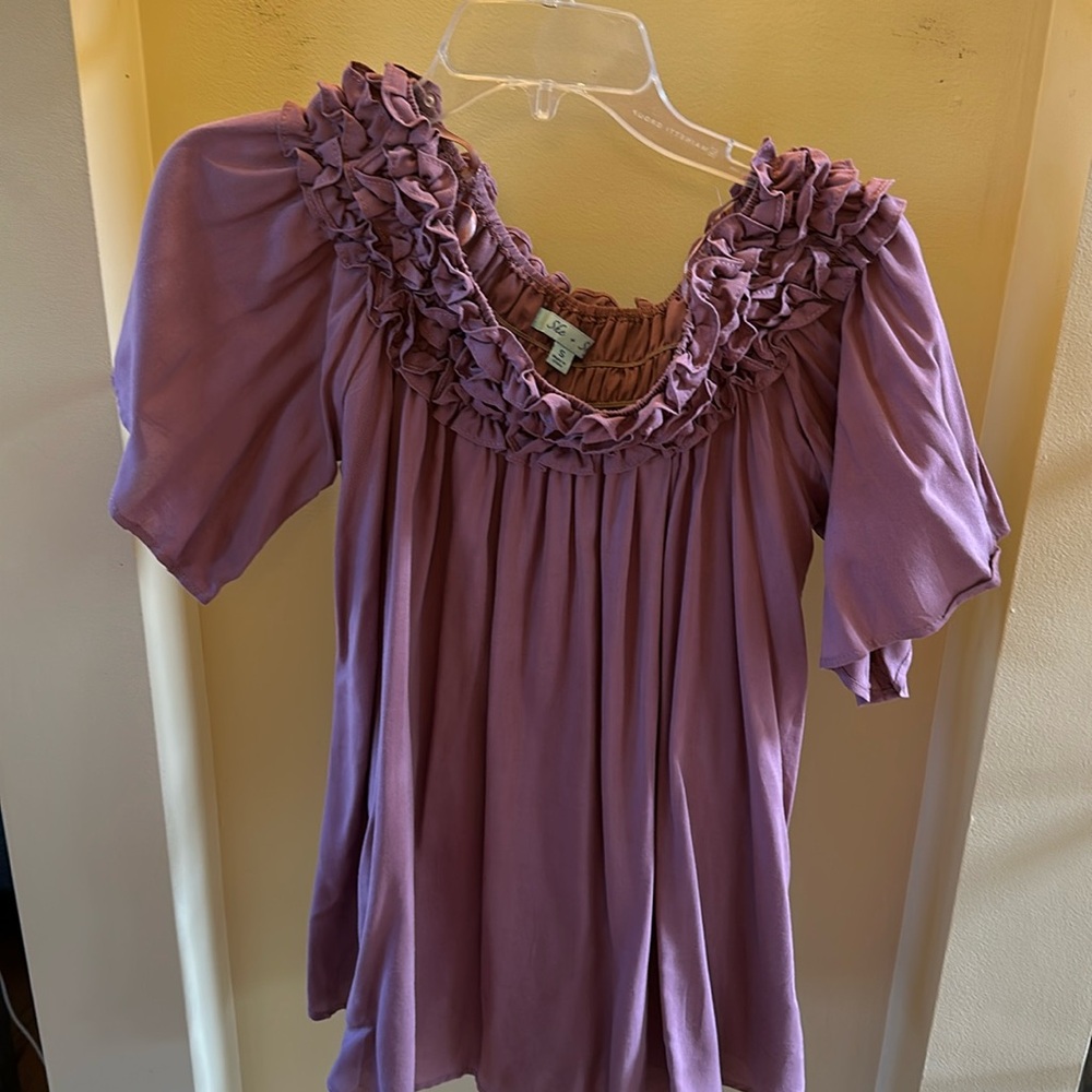 She +Sky Ruffled at top| Mauve| size small